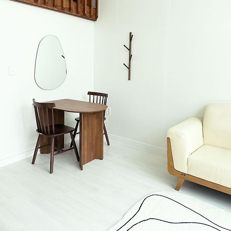 Rooftop Moonlight Pension Gangneung Exterior foto